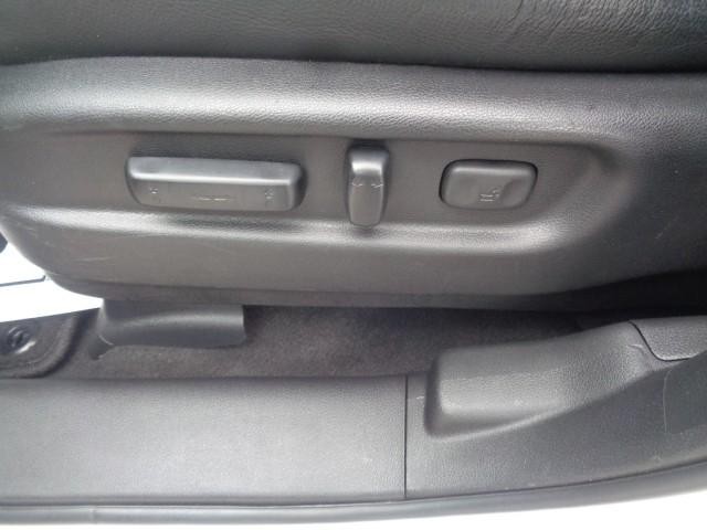 2020 Honda Pilot Touring 8-Passenger image 09