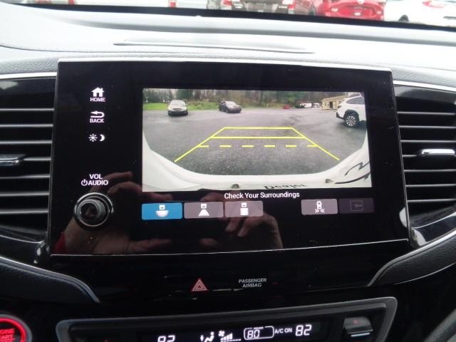 2020 Honda Pilot Touring 8-Passenger image 23