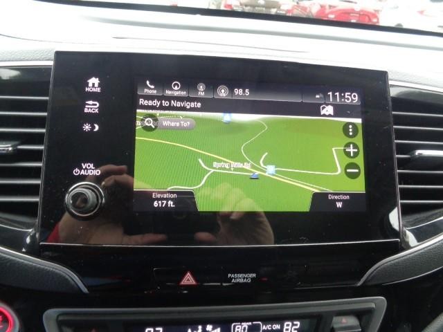 2020 Honda Pilot Touring 8-Passenger image 25