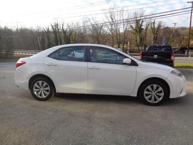 2016 Toyota Corolla 4dr Sdn (Natl) image 01