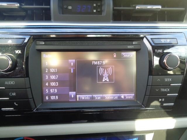 2016 Toyota Corolla 4dr Sdn (Natl) image 17