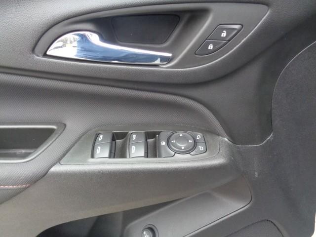 2022 Chevrolet Equinox RS image 10