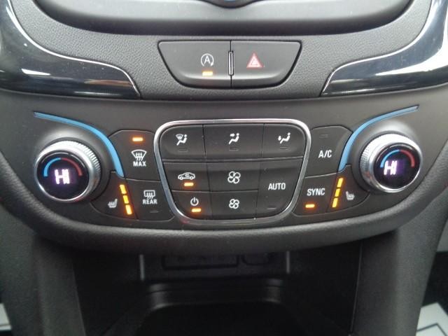 2022 Chevrolet Equinox RS image 21