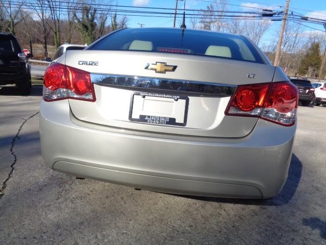 2014 Chevrolet Cruze 2LT image 04