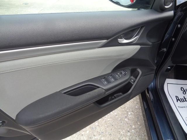 2017 Honda Civic Sedan EX image 11