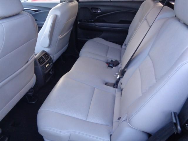 2019 Honda Passport Touring image 12