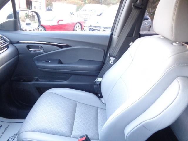 2019 Honda Passport Touring image 22