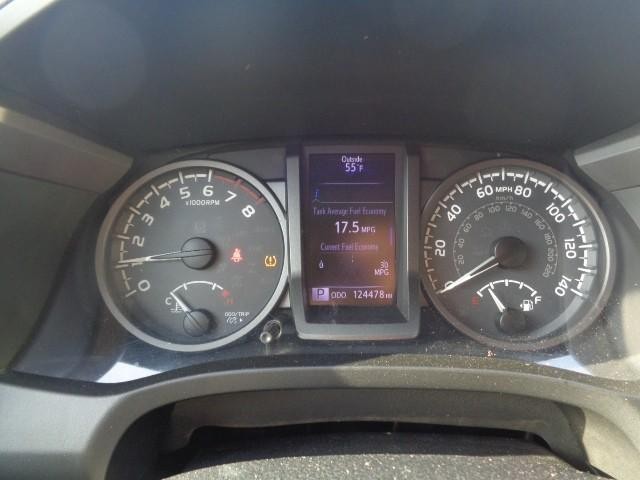 2017 Toyota Tacoma 4WD TRD Off Road Double Cab image 11