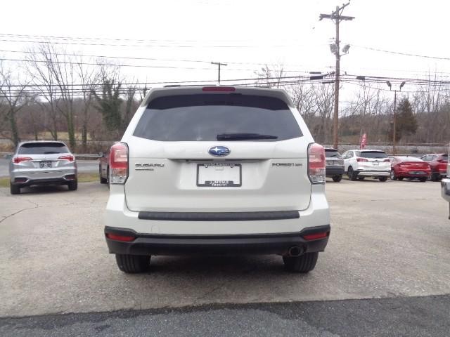 2018 Subaru Forester Limited image 04