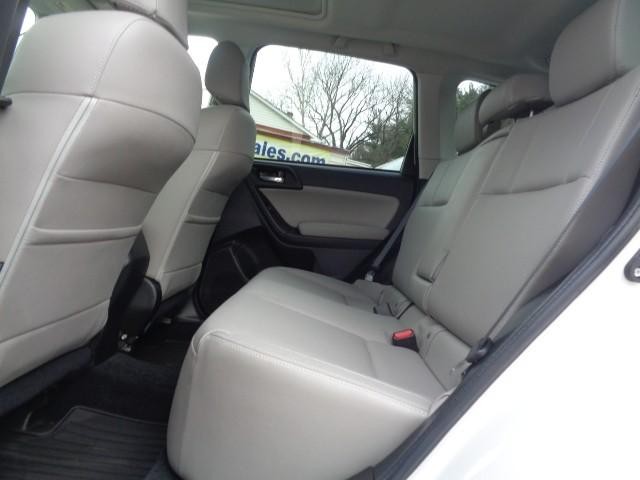 2018 Subaru Forester Limited image 14