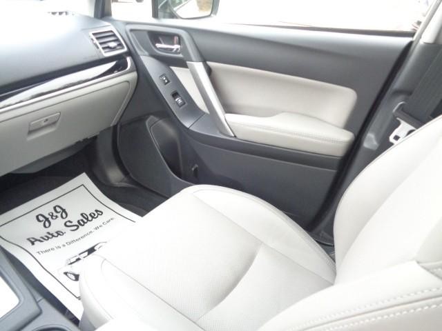 2018 Subaru Forester Limited image 15