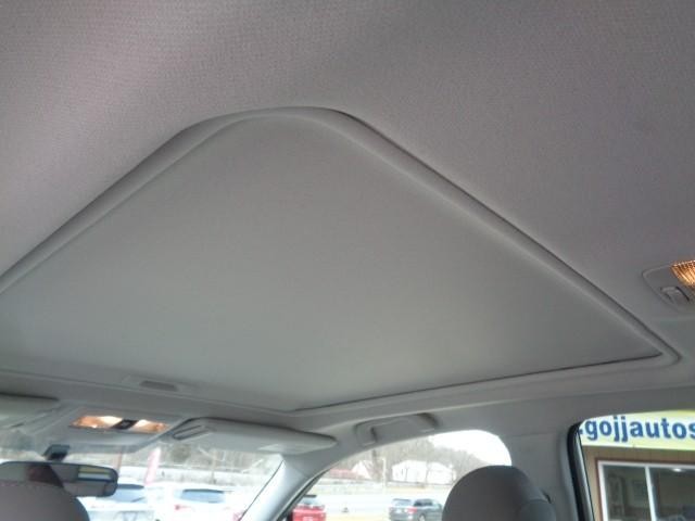 2018 Subaru Forester Limited image 17