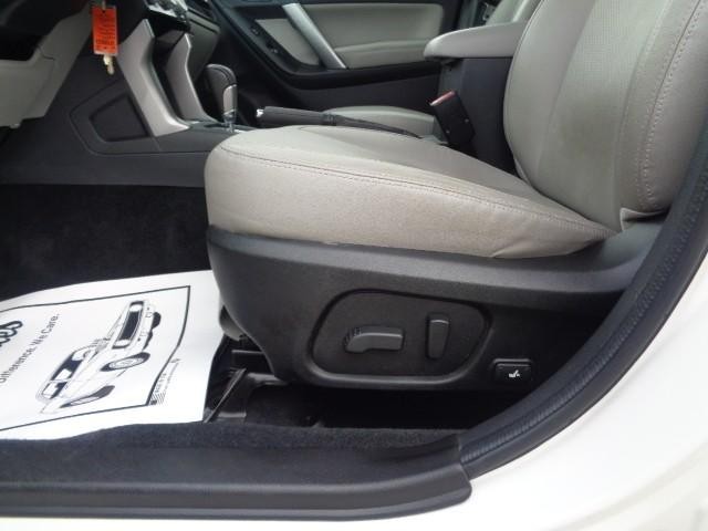 2018 Subaru Forester Limited image 19