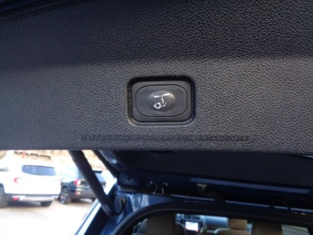 2018 Ford Explorer XLT image 09