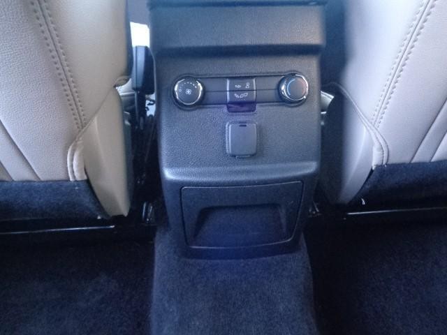 2018 Ford Explorer XLT image 18