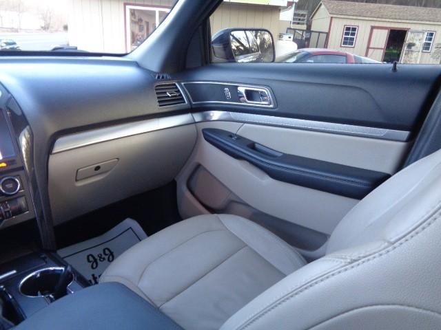 2018 Ford Explorer XLT image 19