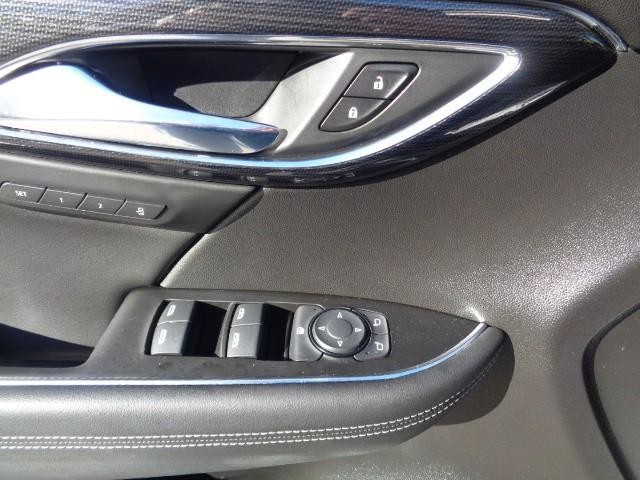 2023 Buick Envision Essence image 08