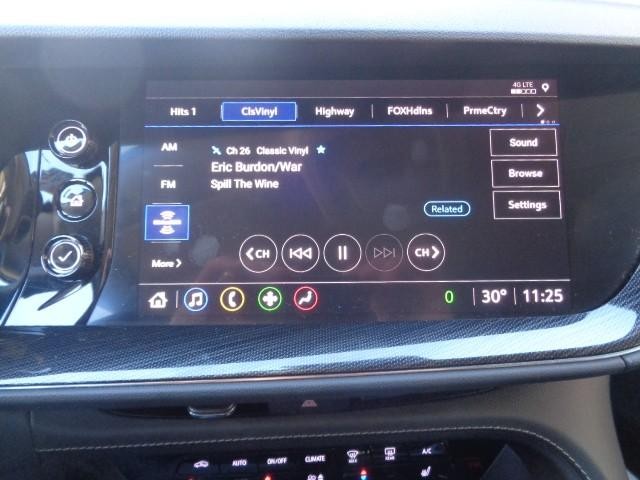 2023 Buick Envision Essence image 17