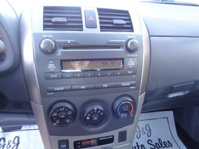 2010 Toyota Corolla S image 13