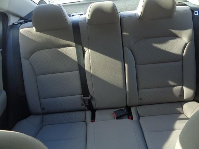 2019 Hyundai Elantra Value Edition image 21