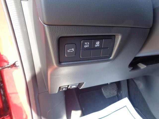 2019 Mazda CX-5 Touring image 09