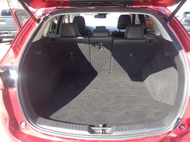 2019 Mazda CX-5 Touring image 11