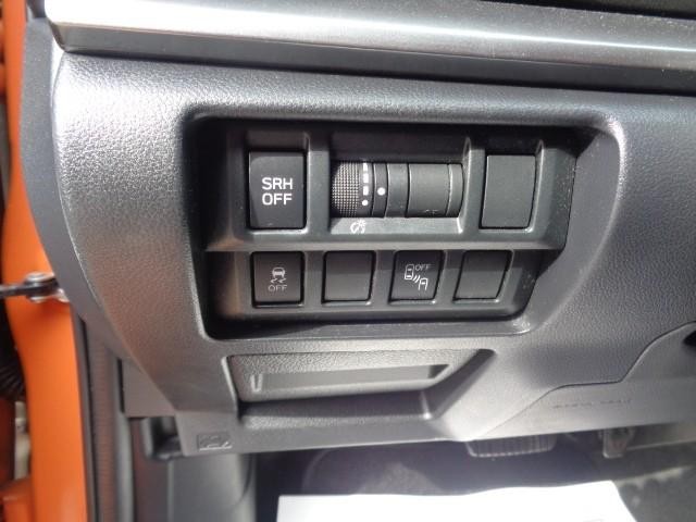 2018 Subaru Crosstrek Limited image 10