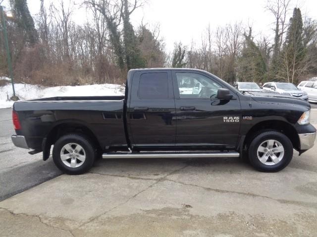 2016 Ram 1500 4WD Tradesman Quad Cab image 04
