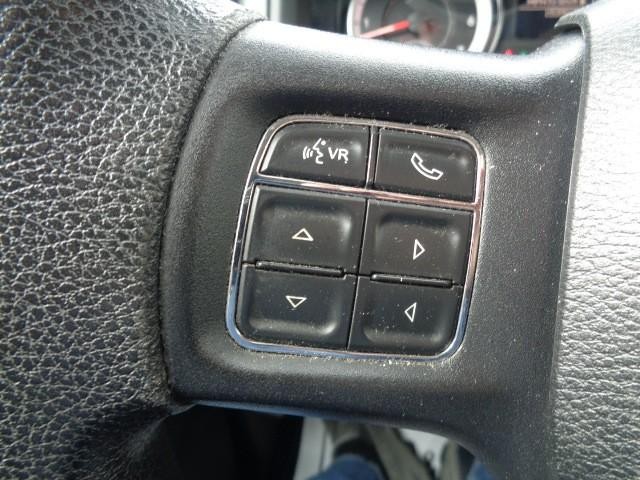 2016 Ram 1500 4WD Tradesman Quad Cab image 11