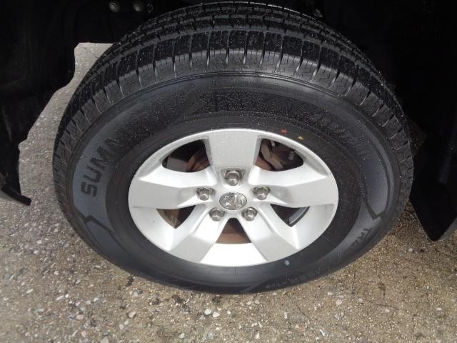 2016 Ram 1500 4WD Tradesman Quad Cab image 19