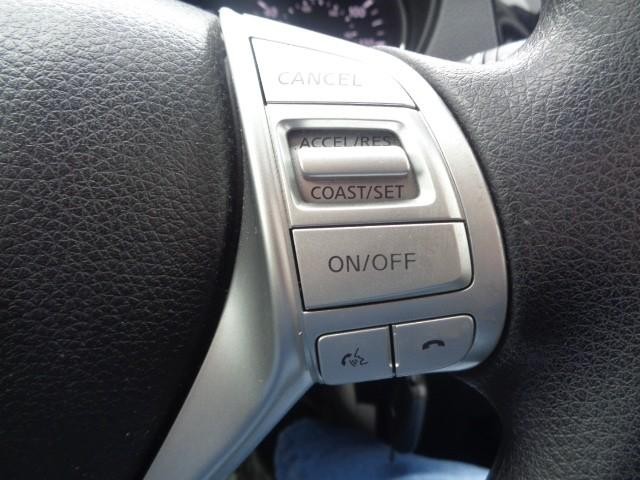 2016 Nissan Rogue S image 15