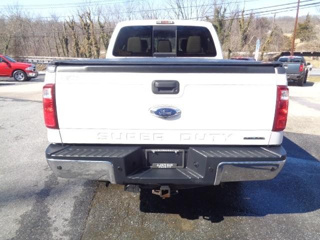 2015 Ford Super Duty F-250 SRW 4WD XLT Crew Cab image 05