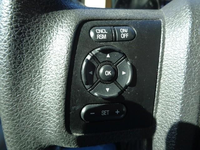 2015 Ford Super Duty F-250 SRW 4WD XLT Crew Cab image 16