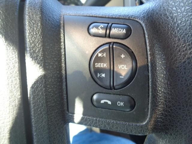 2015 Ford Super Duty F-250 SRW 4WD XLT Crew Cab image 17