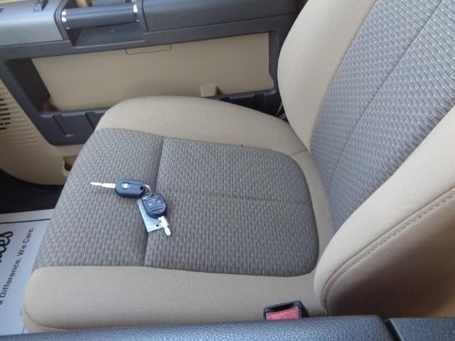 2015 Ford Super Duty F-250 SRW 4WD XLT Crew Cab image 19