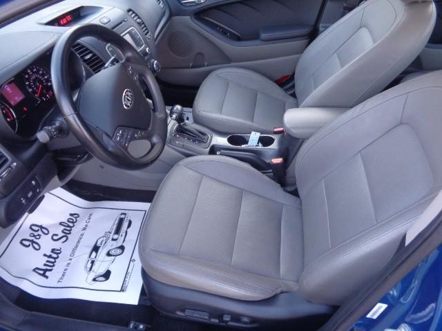 2014 Kia Forte EX image 08