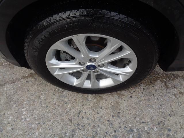 2018 Ford Escape SE image 06