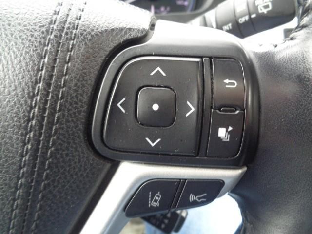 2017 Toyota Highlander XLE image 17