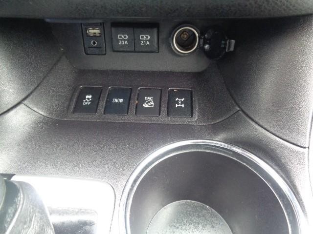 2017 Toyota Highlander XLE image 21