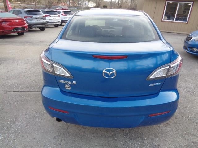 2012 Mazda MAZDA3 i Grand Touring image 05