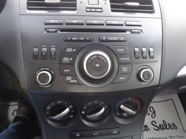 2012 Mazda MAZDA3 i Grand Touring image 15