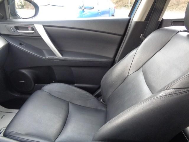 2012 Mazda MAZDA3 i Grand Touring image 19