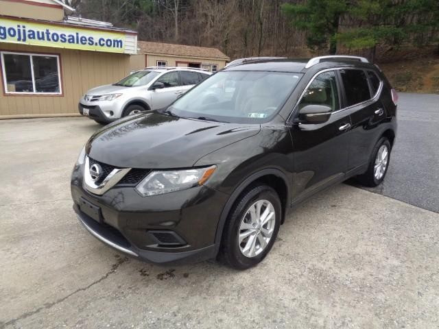 2015 Nissan Rogue SV image 02