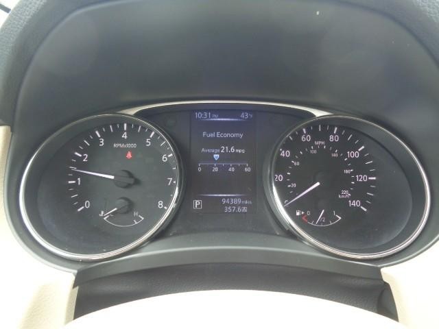 2015 Nissan Rogue SV image 12