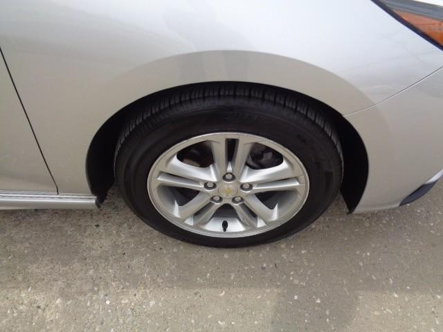 2017 Chevrolet Cruze LT image 06