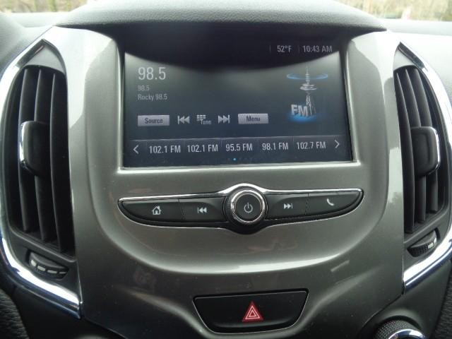 2017 Chevrolet Cruze LT image 14