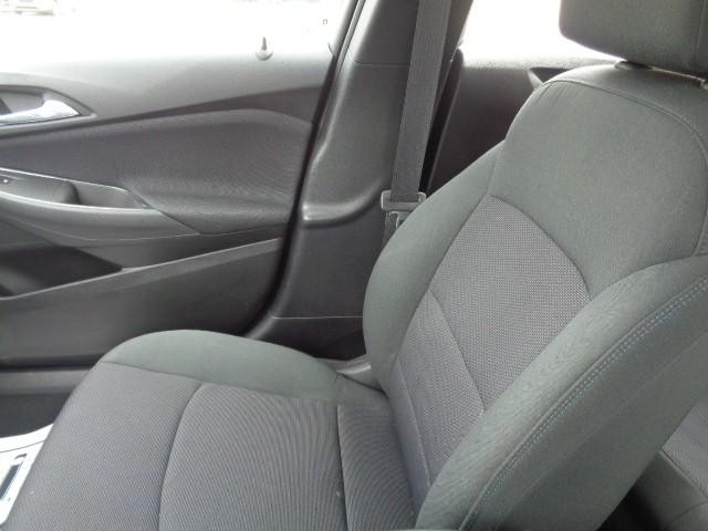 2017 Chevrolet Cruze LT image 18