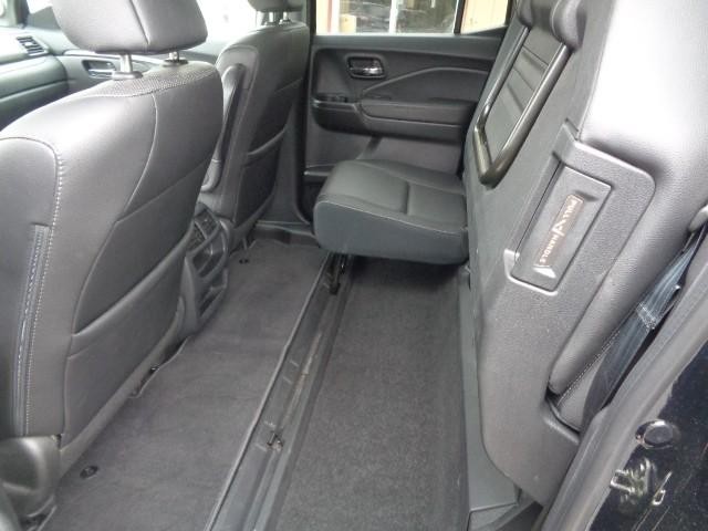 2019 Honda Ridgeline RTL image 12