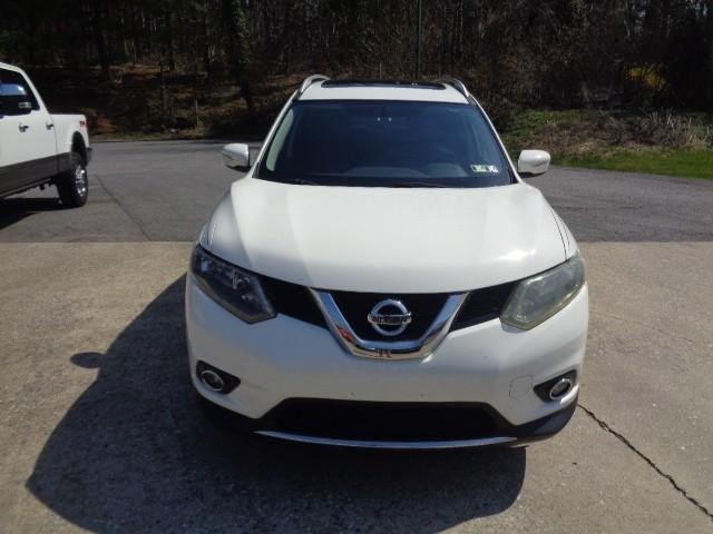 2015 Nissan Rogue SV image 02