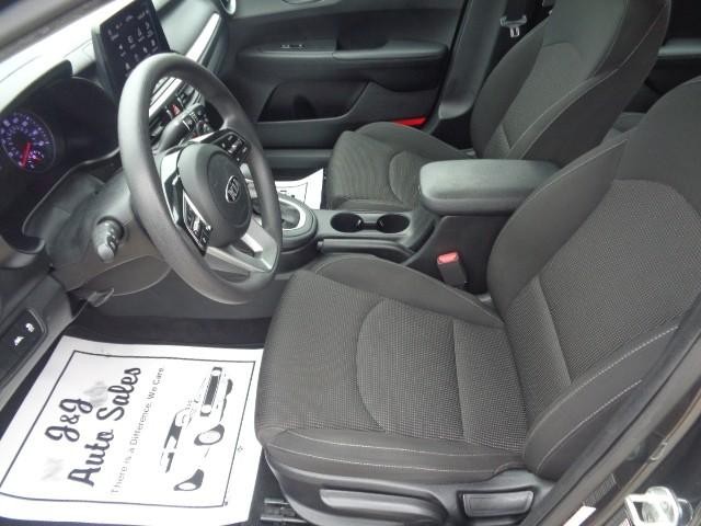 2019 Kia Forte LX image 09